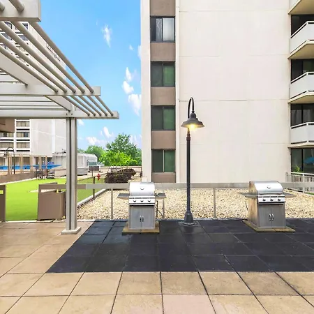 Stylish Apartment Near To Airport And Metro!